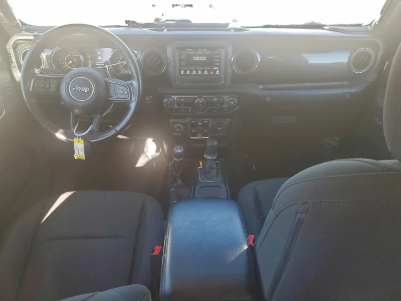 Jeep Gladiator Altitude 4x4, снимка 8 - Автомобили и джипове - 53302823