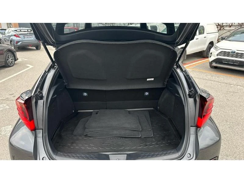 Toyota C-HR 2.0 HSD GR-SPORT, снимка 10 - Автомобили и джипове - 52882622