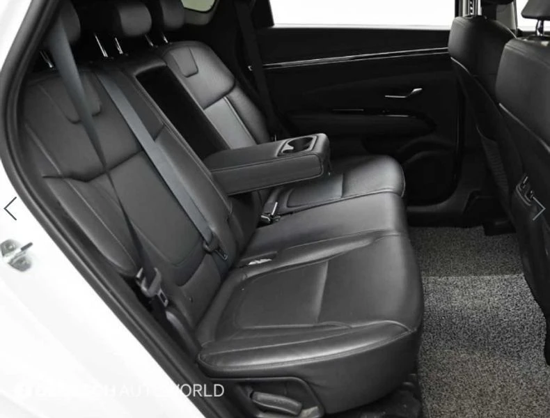 Hyundai Tucson Gasoline 1.6 Turbo 4WD| 177к.с.| ВКЛ.ТЕХНОТЕСТ, снимка 12 - Автомобили и джипове - 55294098