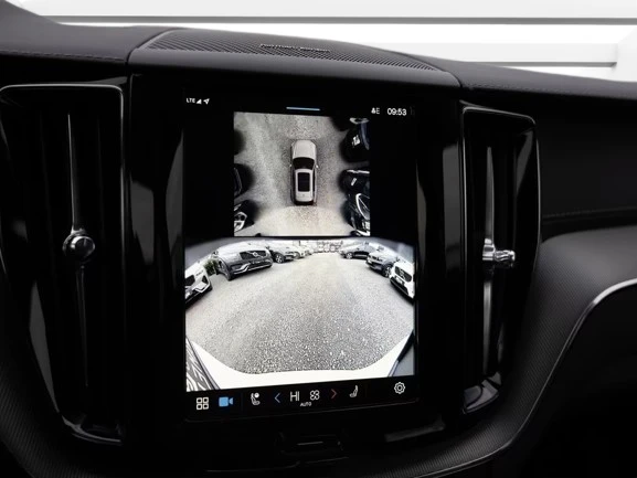 Volvo XC60 B5 AWD = Ultra Dark = Гаранция, снимка 8 - Автомобили и джипове - 55752671