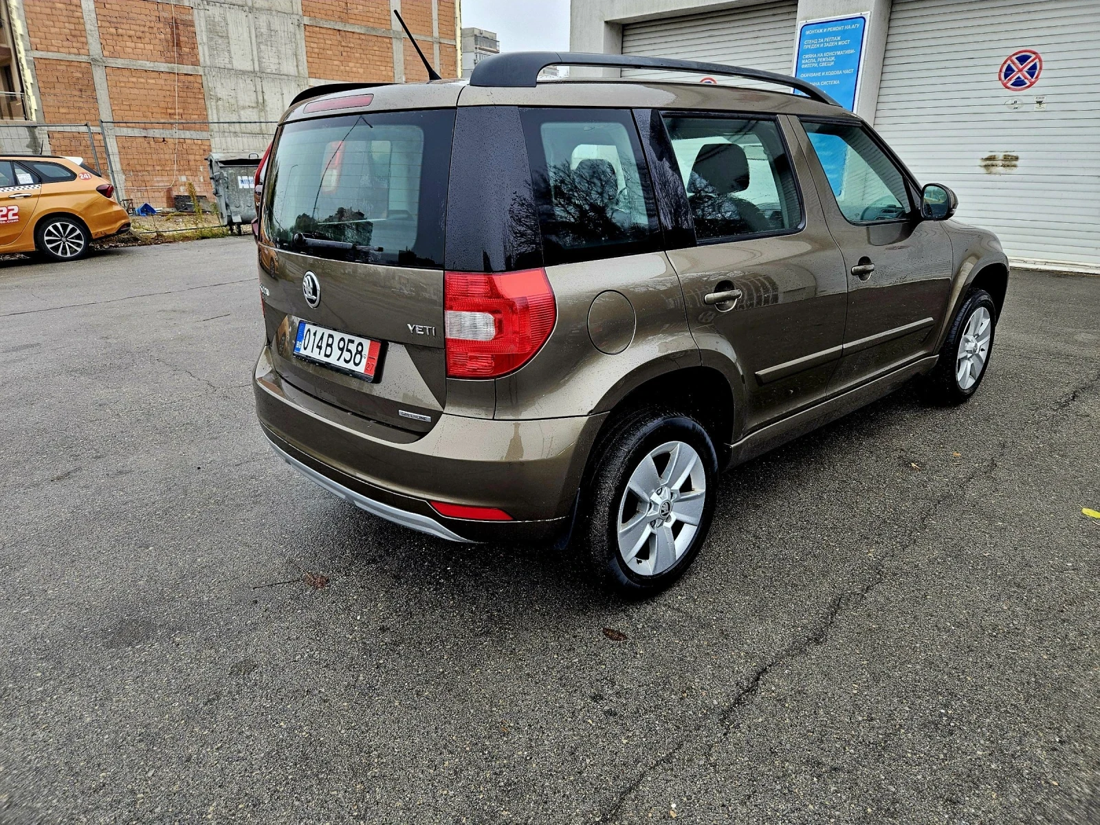 Skoda Yeti 1.6TDI..105КС..FACE LIFT..ТОП - изображение 4