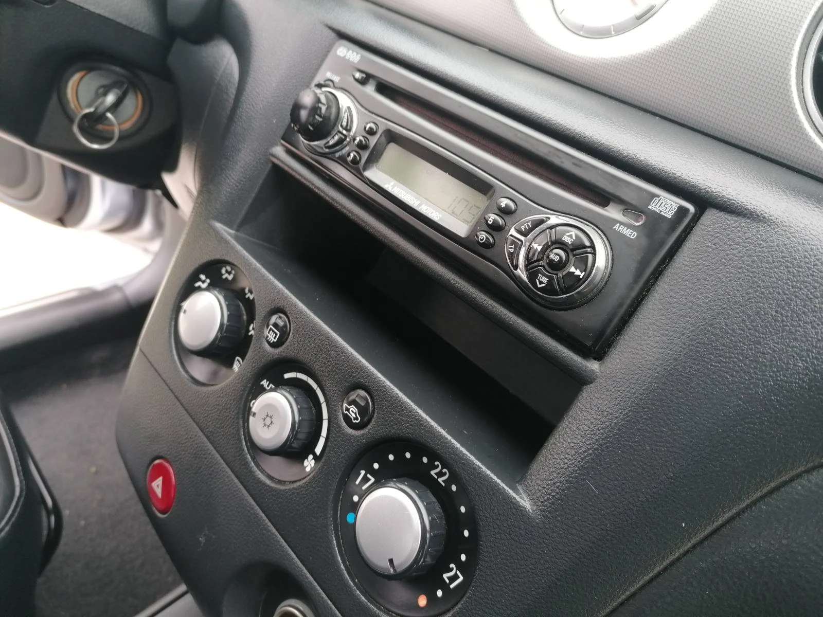 Mitsubishi Outlander 2.4 AWD Швейцария - изображение 9