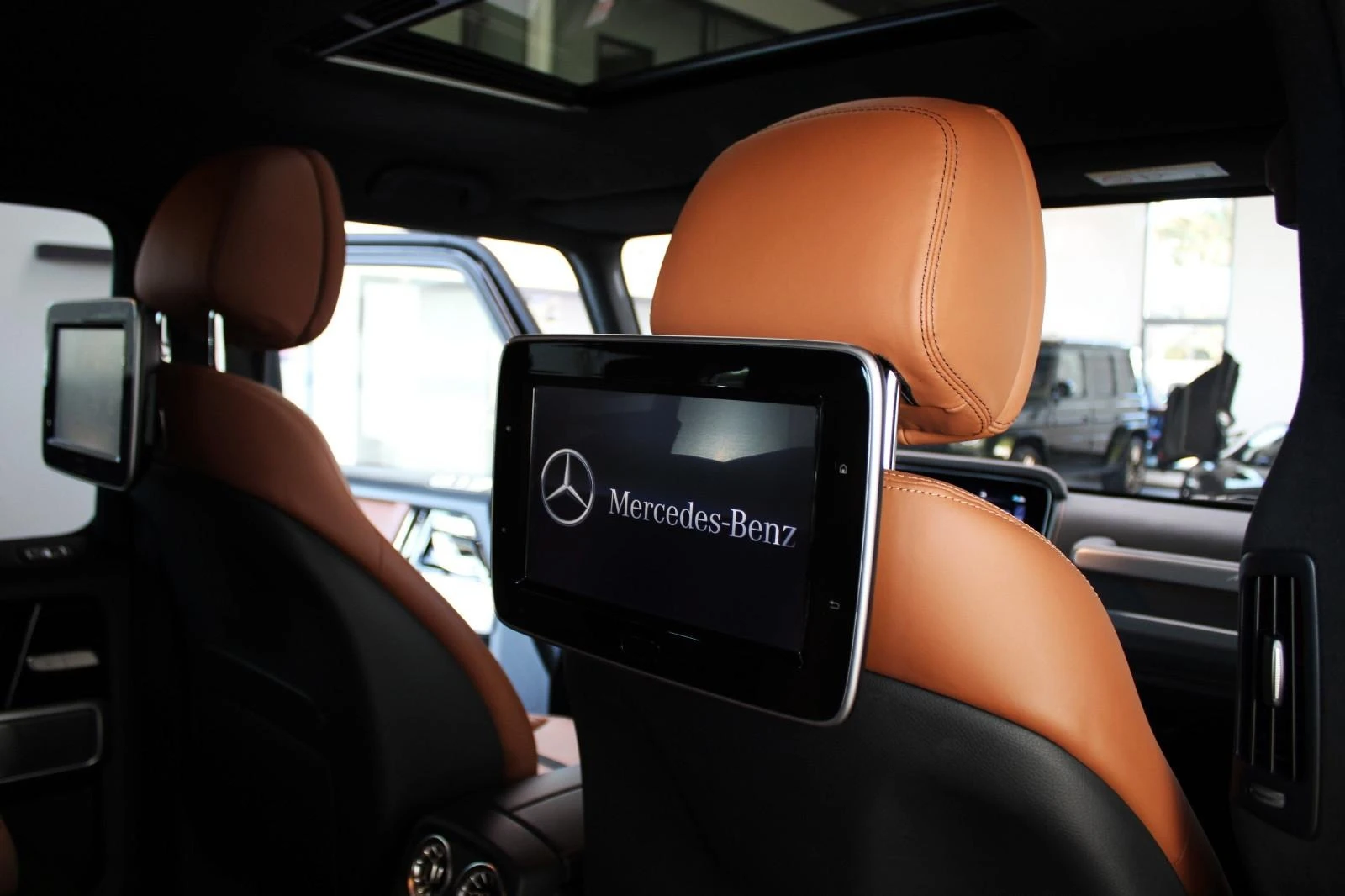 Mercedes-Benz G 63 AMG 4-MATIC/NIGHT/BURMESTER/MANUFAKTUR/EXCLUSIV/360/ | Mobile.bg   16