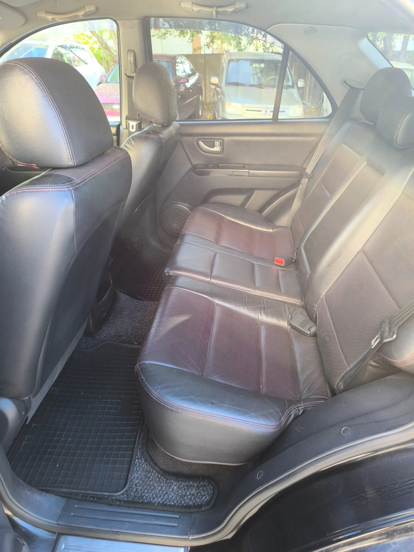 Kia Sorento    | Mobile.bg   8