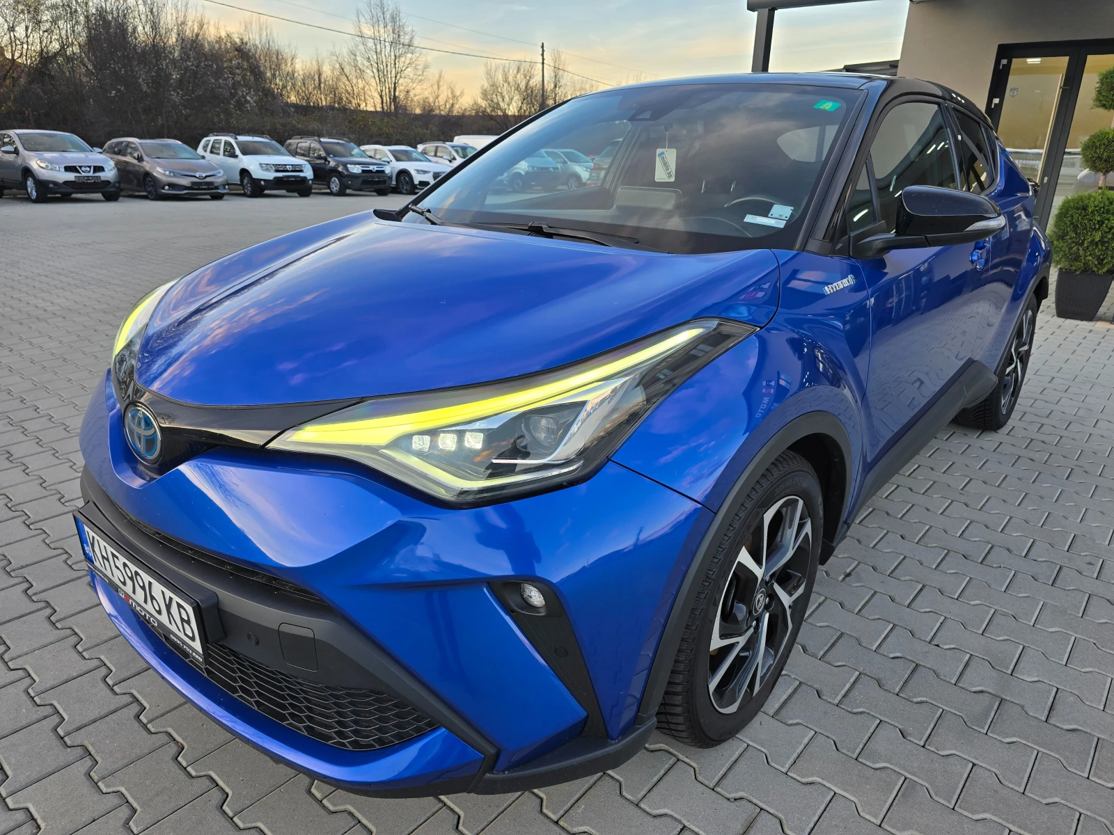 Toyota C-HR 2.0 Hybrid, 184к.с., Камера, Подгрев! - изображение 8