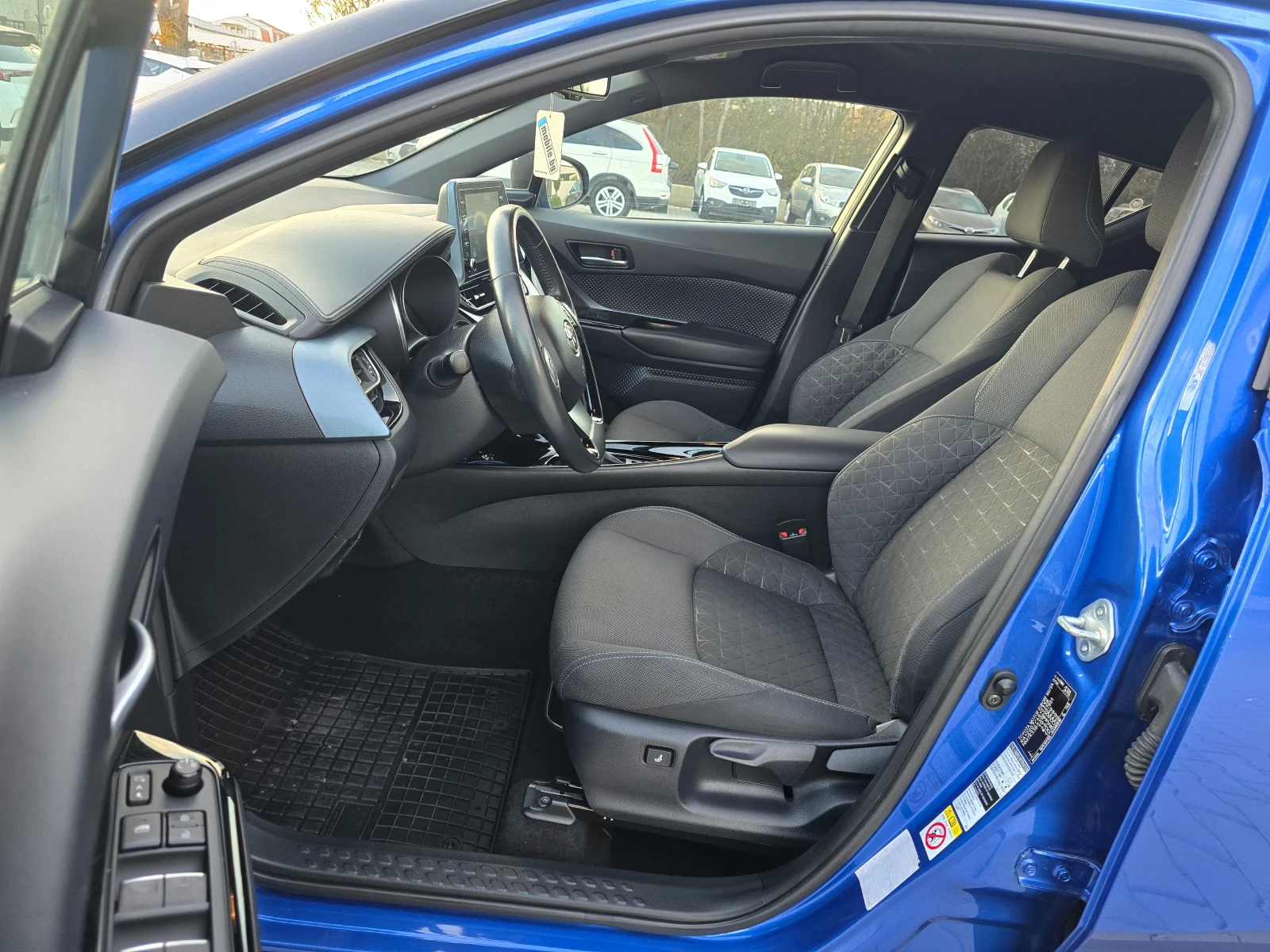 Toyota C-HR 2.0 Hybrid, 184к.с., Камера, Подгрев! - изображение 10