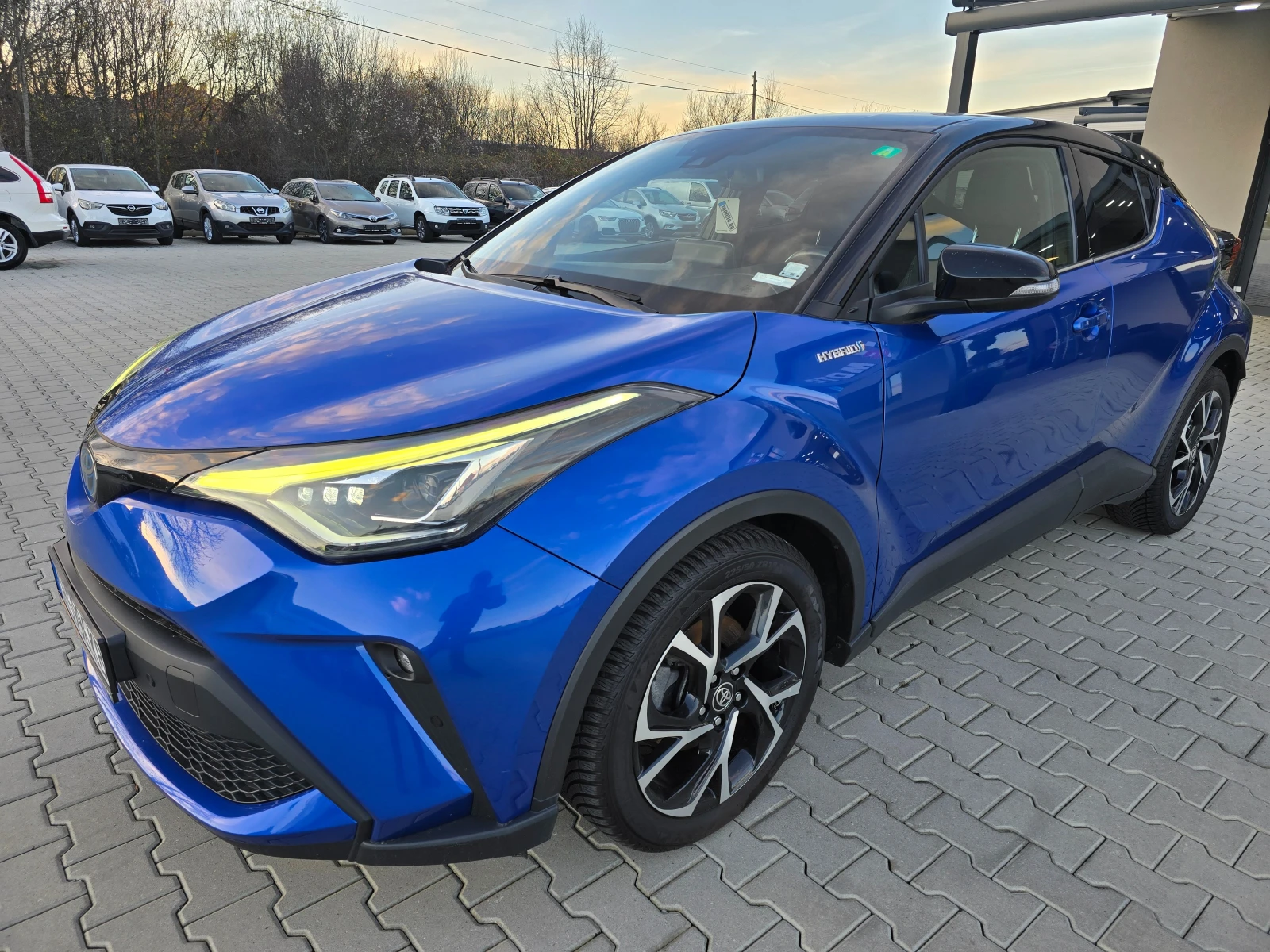 Toyota C-HR 2.0 Hybrid, 184к.с., Камера, Подгрев! - изображение 7