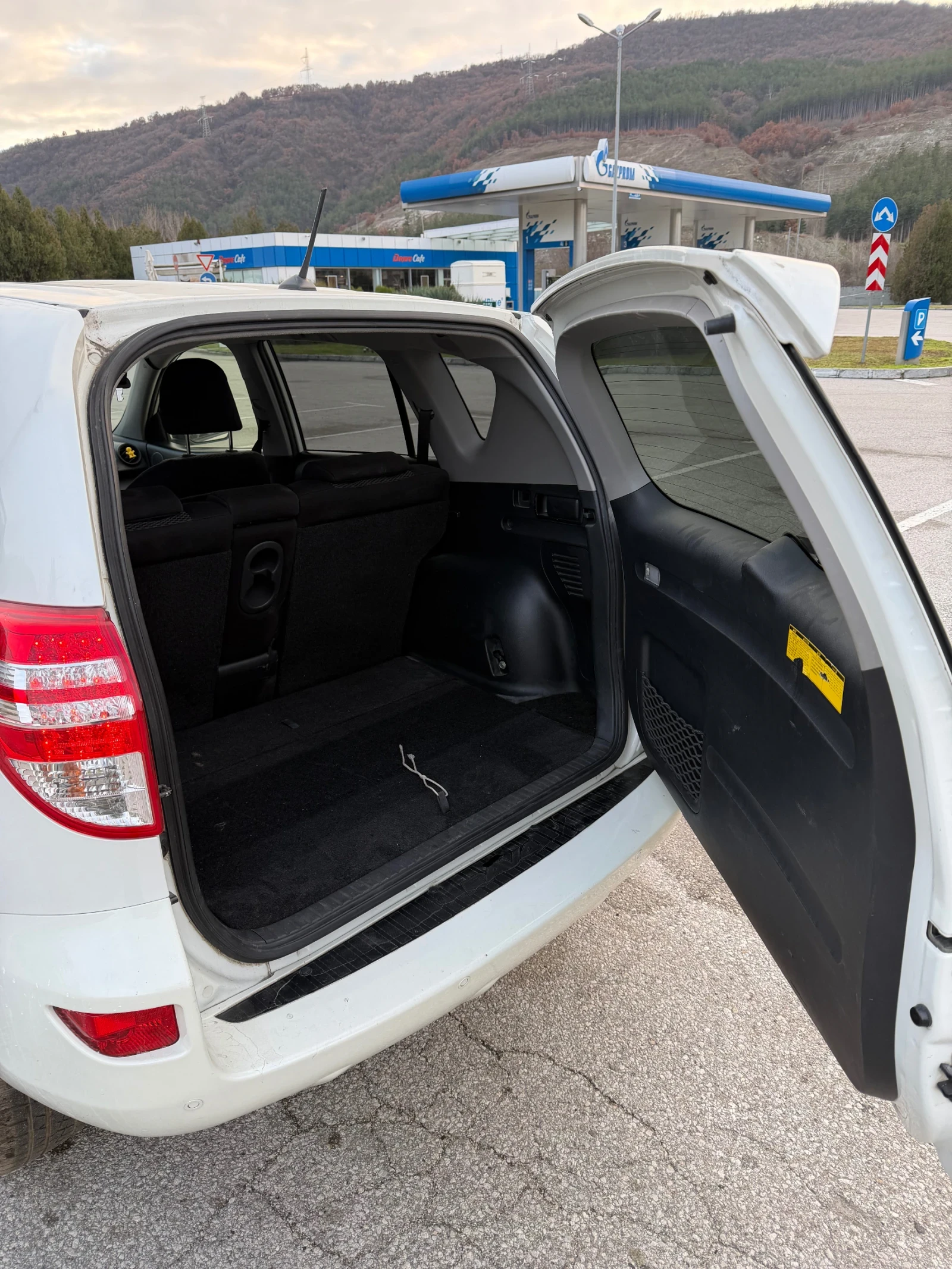 Toyota Rav4 2.0vvti automatic | Mobile.bg � ����������� 11