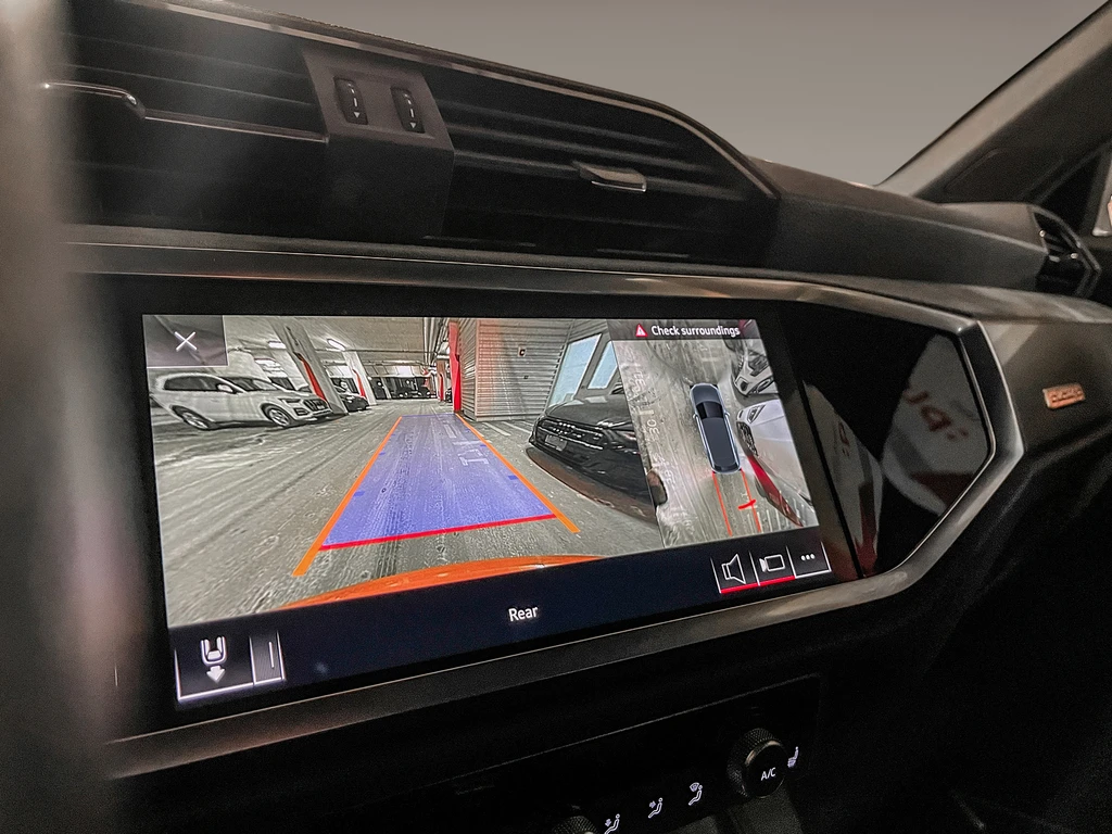 Audi Q3 TECHNIK - изображение 10