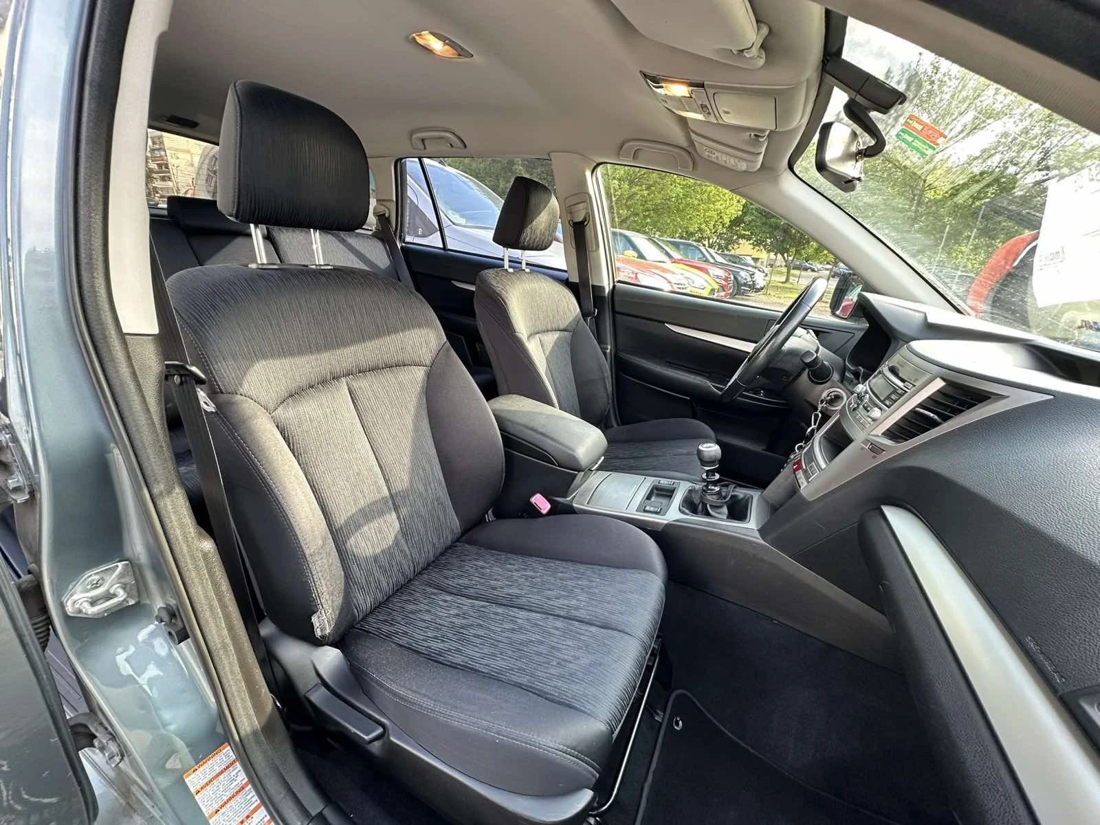 Subaru Legacy 2.0i 150ks.4x4/Швейцария , снимка 14 - Автомобили и джипове - 53807193