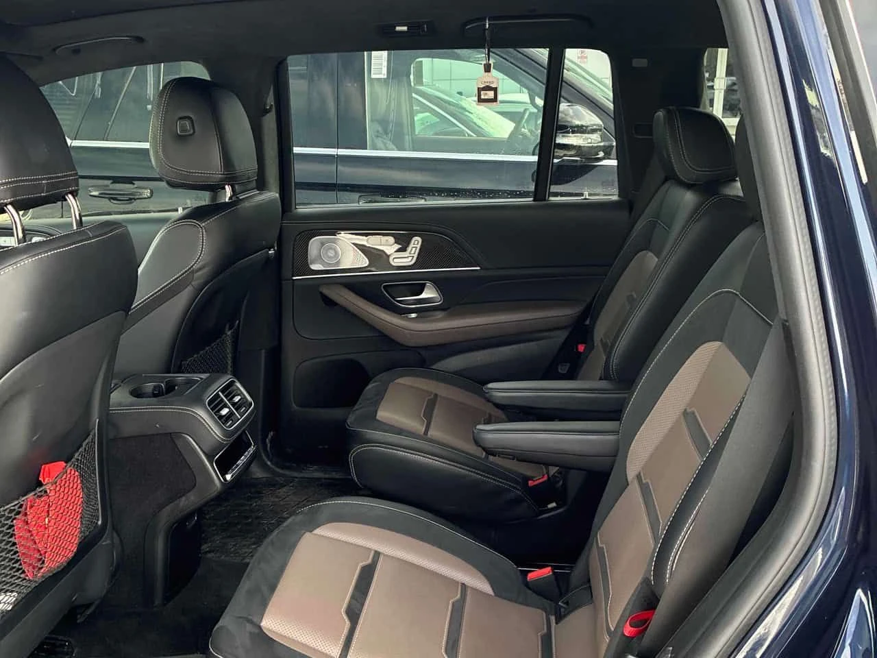 Mercedes-Benz GLS 63 AMG | DISTRONIC| BURMESTER | ОБДУХВАНЕ| 360, снимка 11 - Автомобили и джипове - 53741376