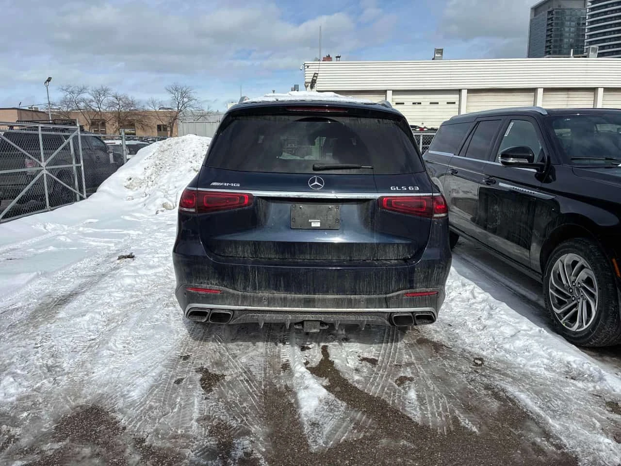 Mercedes-Benz GLS 63 AMG | DISTRONIC| BURMESTER | ОБДУХВАНЕ| 360, снимка 5 - Автомобили и джипове - 53741376