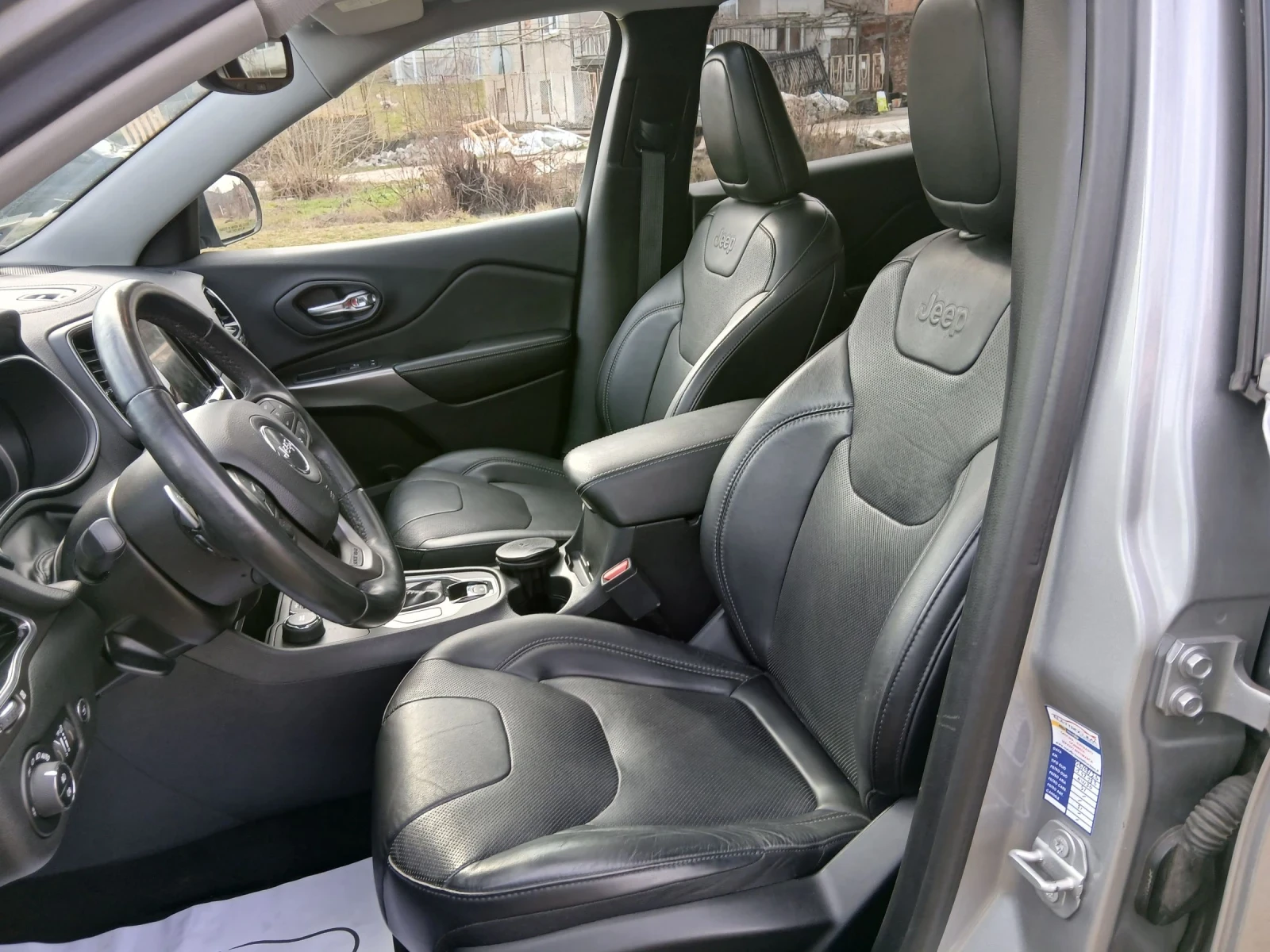 Jeep Cherokee 2.2 d | Mobile.bg � ����������� 9