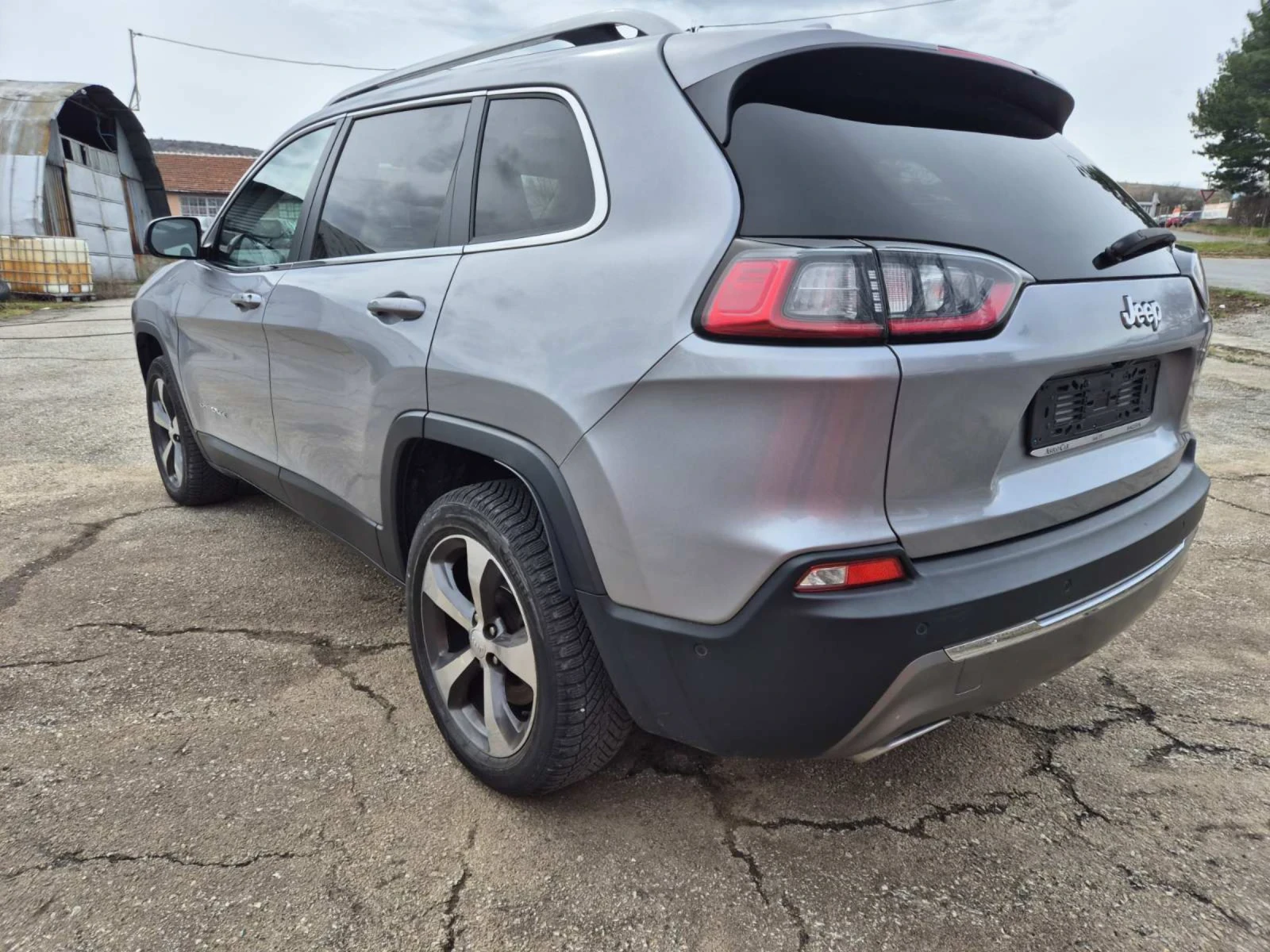 Jeep Cherokee 2.2 d | Mobile.bg � ����������� 7