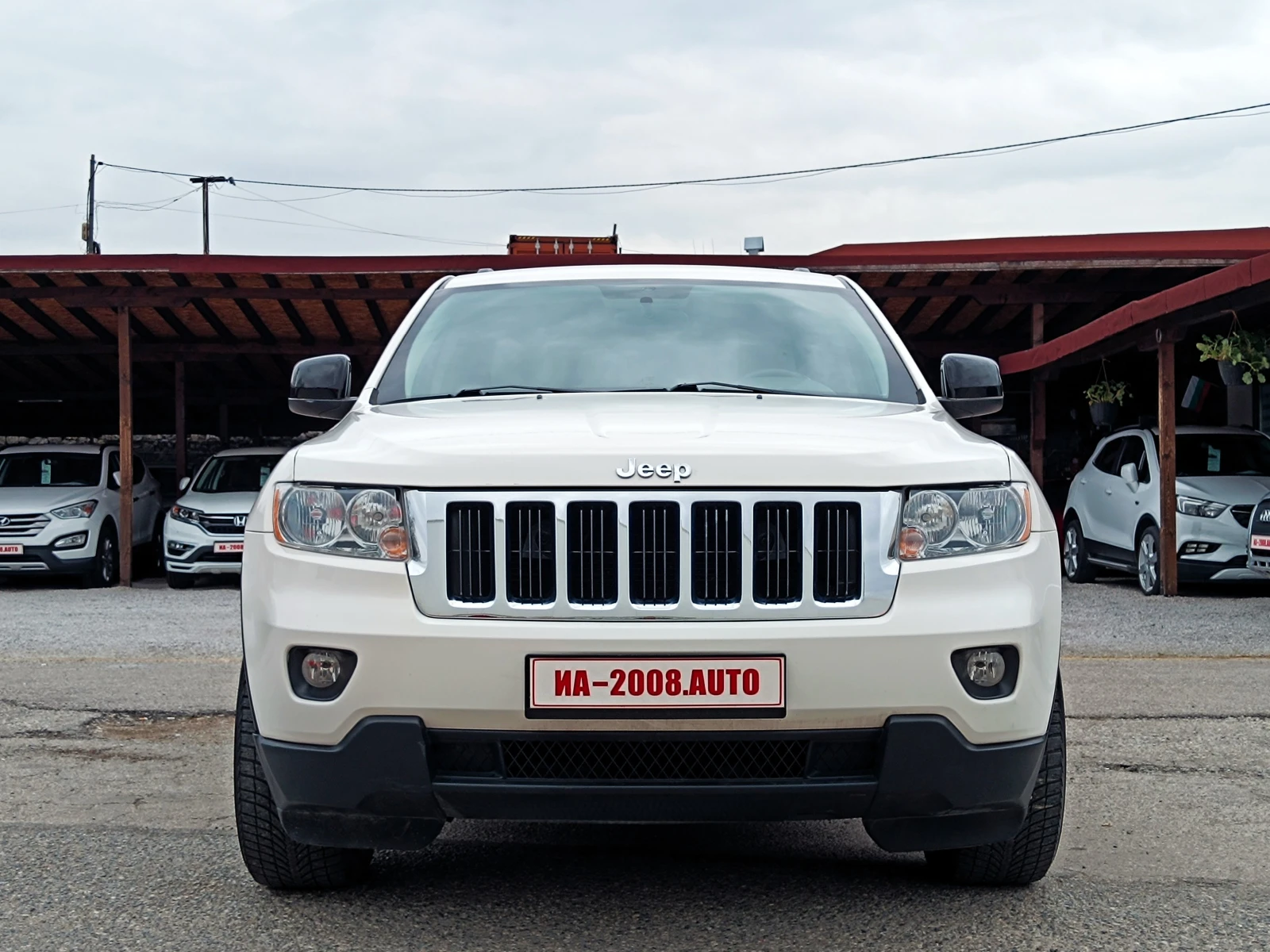Jeep Grand cherokee 3.6 i* 4x4* АВТОМАТИК* ИТАЛИЯ* , снимка 2 - Автомобили и джипове - 54219269