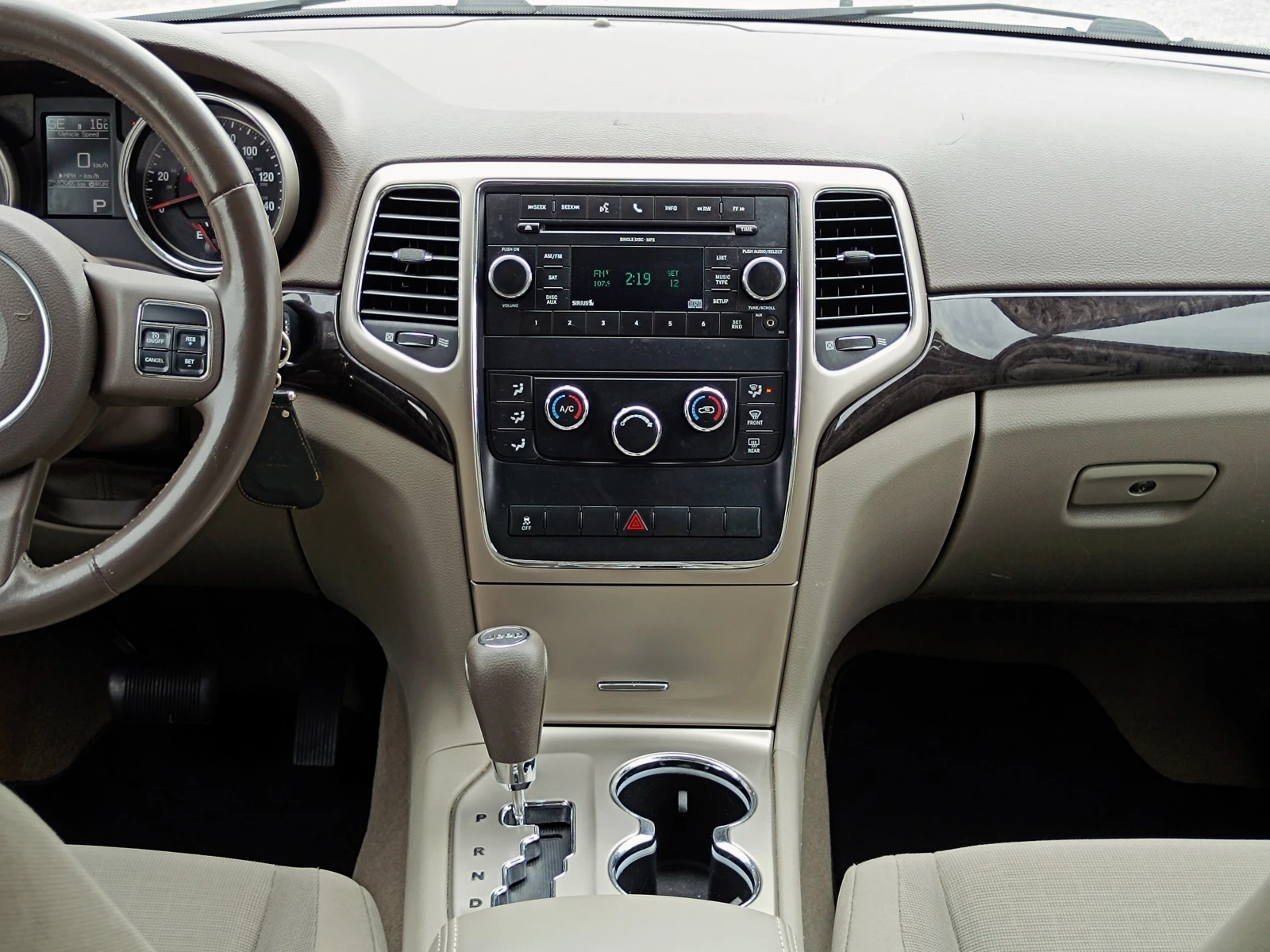 Jeep Grand cherokee 3.6 i* 4x4* АВТОМАТИК* ИТАЛИЯ* , снимка 13 - Автомобили и джипове - 54219269