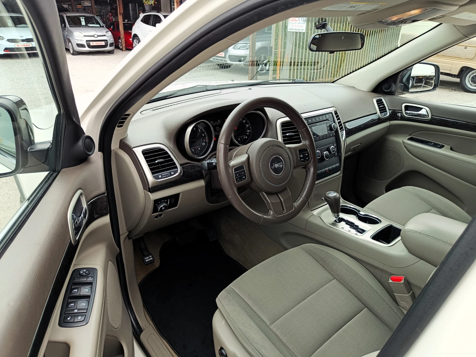 Jeep Grand cherokee 3.6 i* 4x4* АВТОМАТИК* ИТАЛИЯ* , снимка 8 - Автомобили и джипове - 54219269