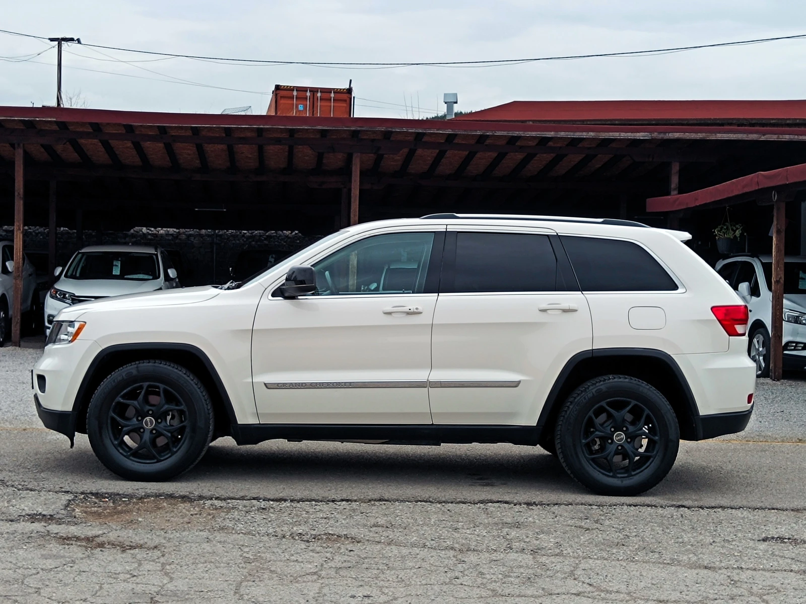 Jeep Grand cherokee 3.6 i* 4x4* АВТОМАТИК* ИТАЛИЯ* , снимка 7 - Автомобили и джипове - 54219269