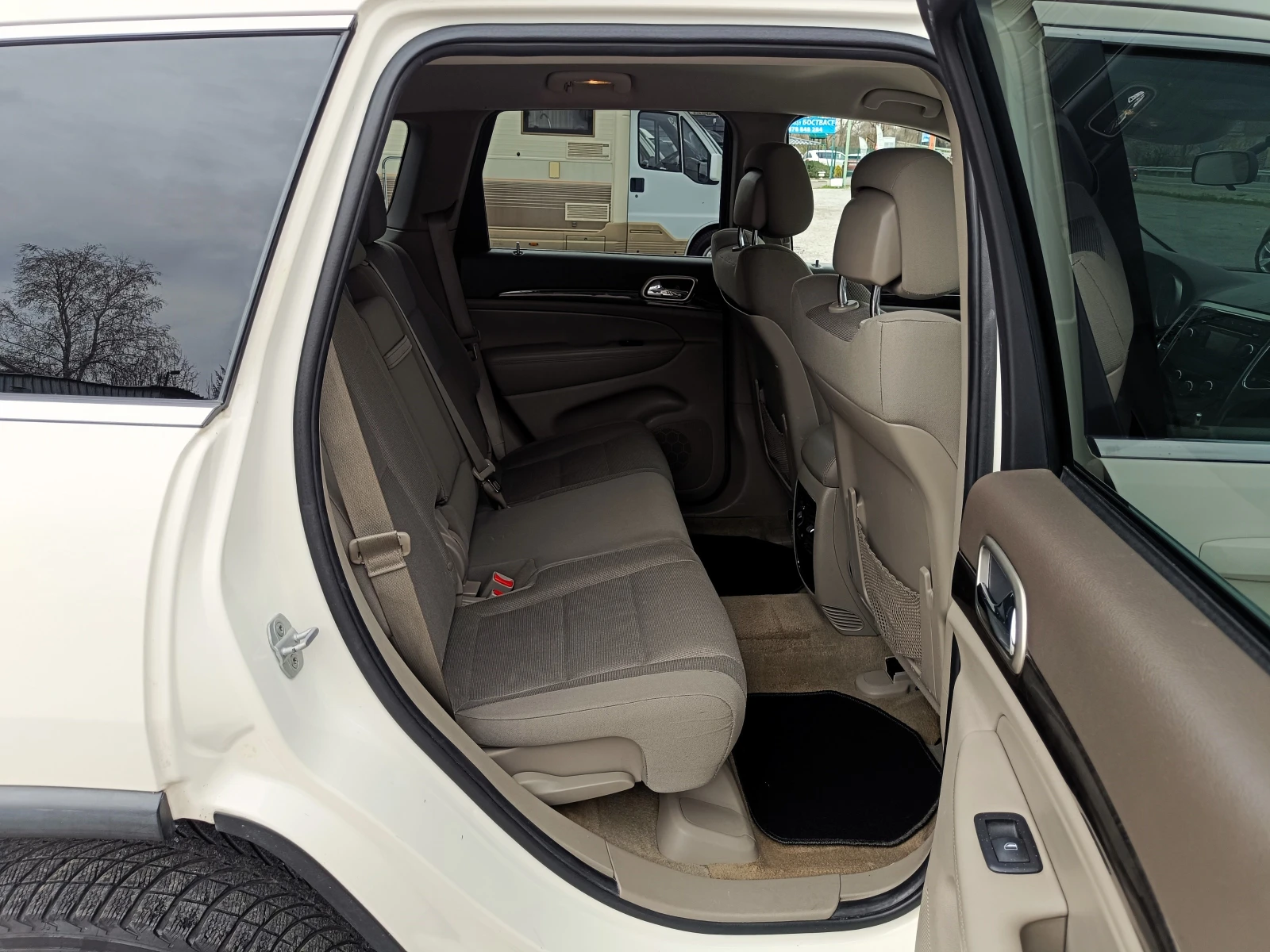 Jeep Grand cherokee 3.6 i* 4x4* АВТОМАТИК* ИТАЛИЯ* , снимка 16 - Автомобили и джипове - 54219269