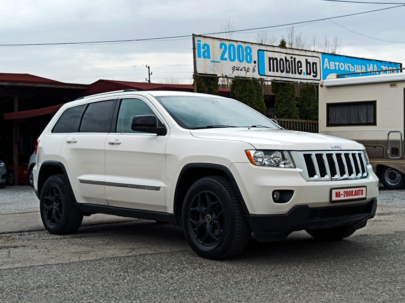Jeep Grand cherokee 3.6 i* 4x4* АВТОМАТИК* ИТАЛИЯ* , снимка 3 - Автомобили и джипове - 54219269