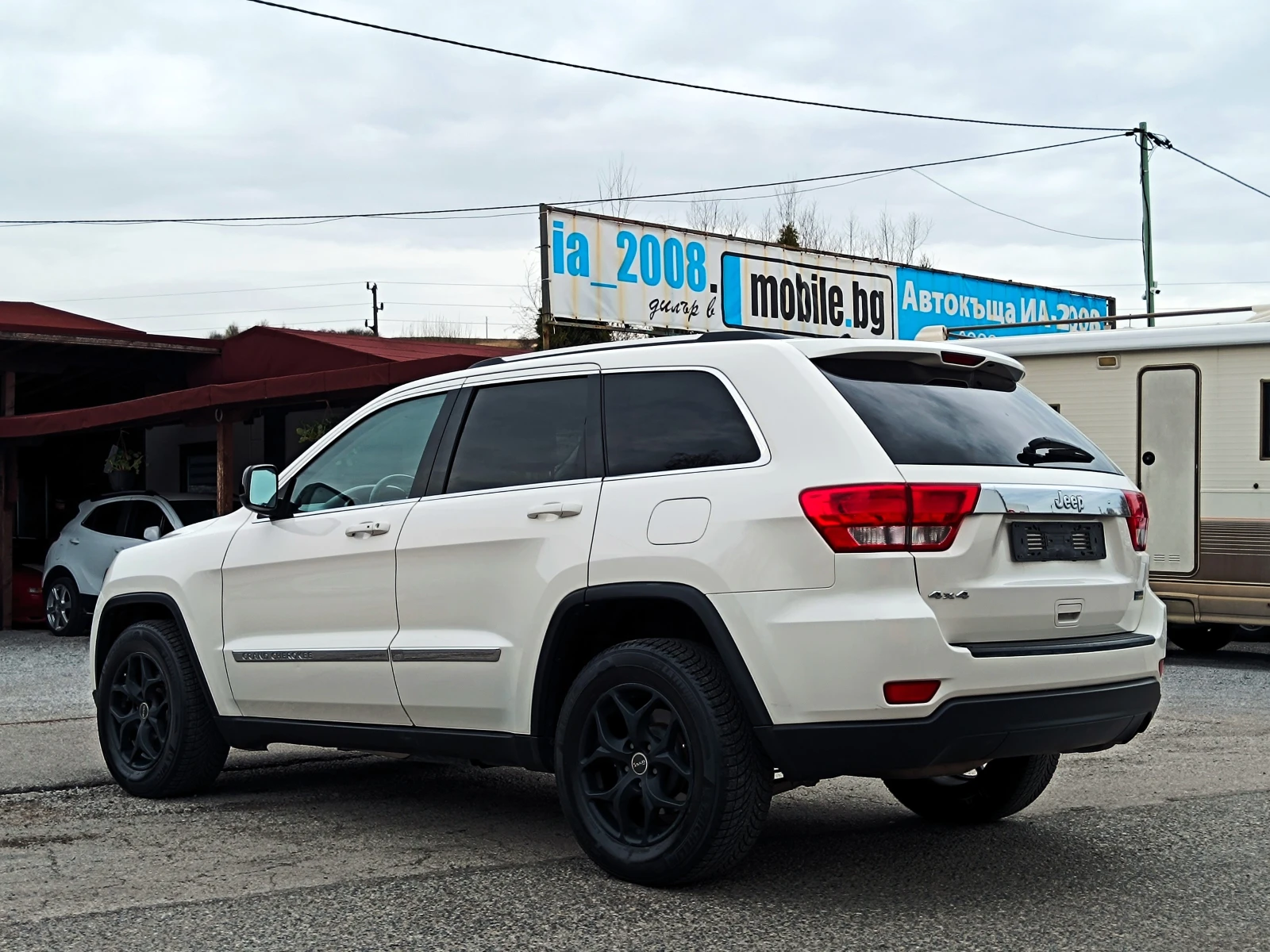 Jeep Grand cherokee 3.6 i* 4x4* АВТОМАТИК* ИТАЛИЯ* , снимка 6 - Автомобили и джипове - 54219269