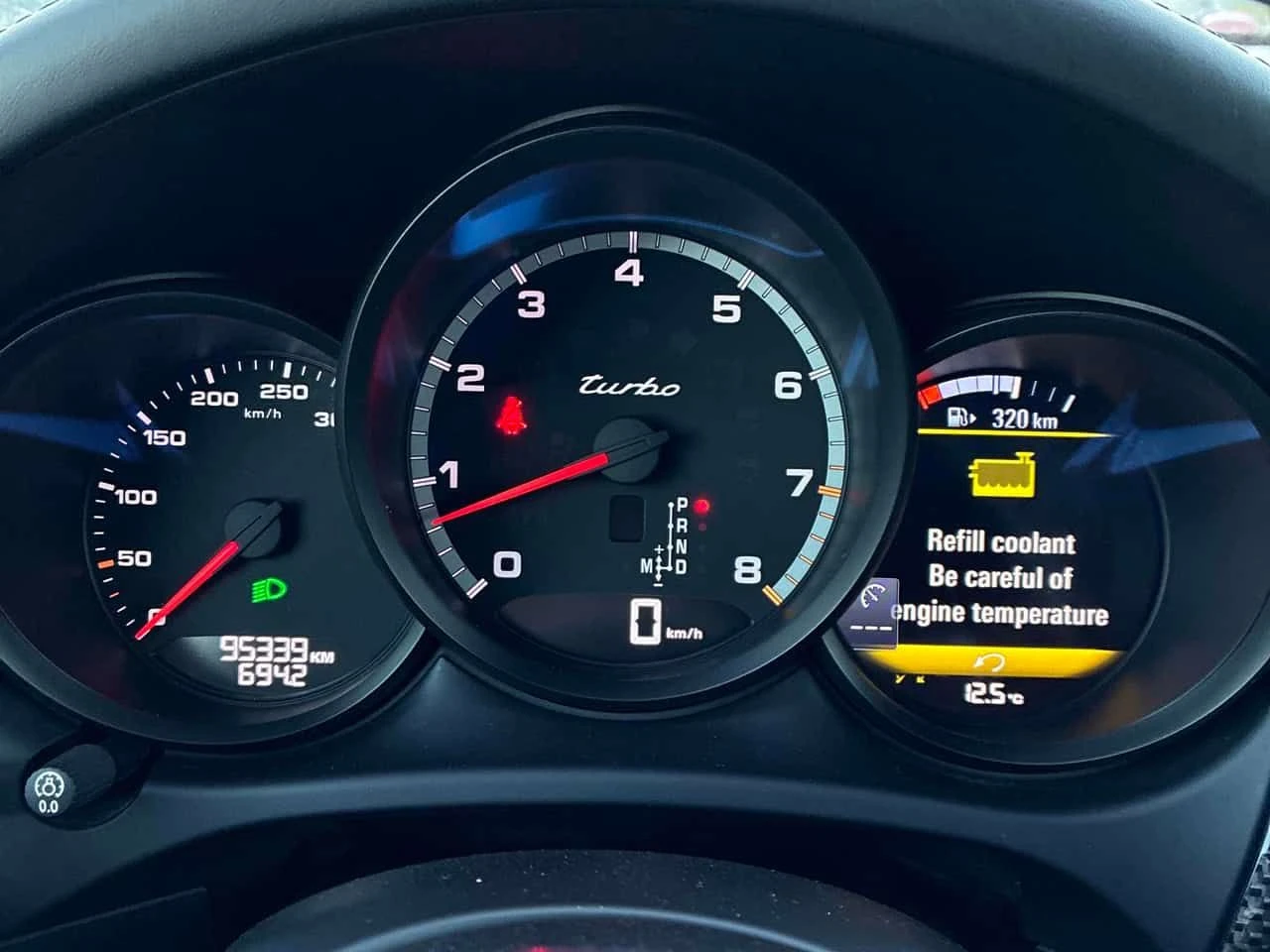 Porsche Macan * Turbo * CARBON* ОБУДХВАНЕ* BOSE* , снимка 8 - Автомобили и джипове - 54376994