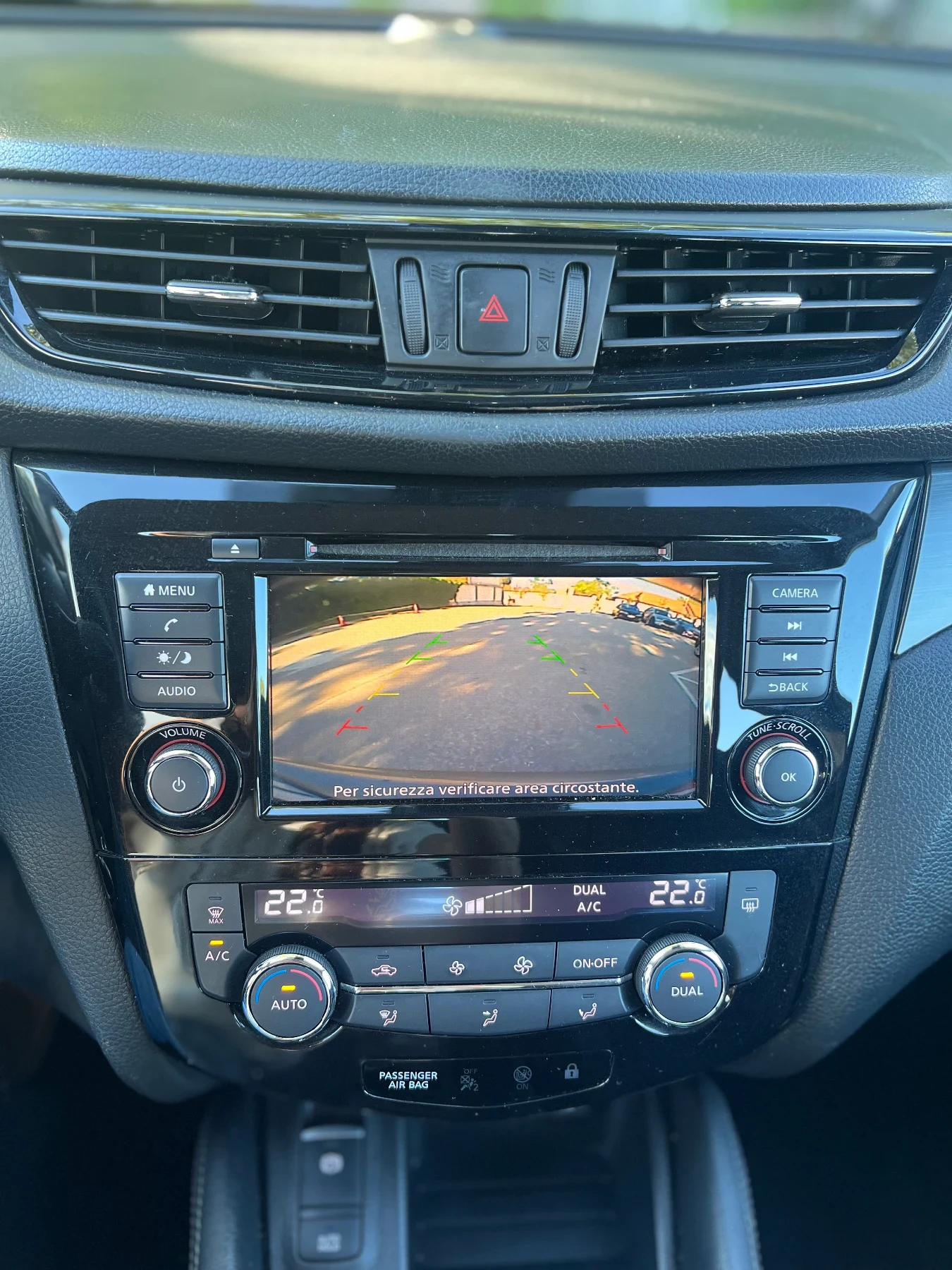 Nissan Qashqai Avtomat* Camera* Navi* FWD, снимка 12 - Автомобили и джипове - 54597304