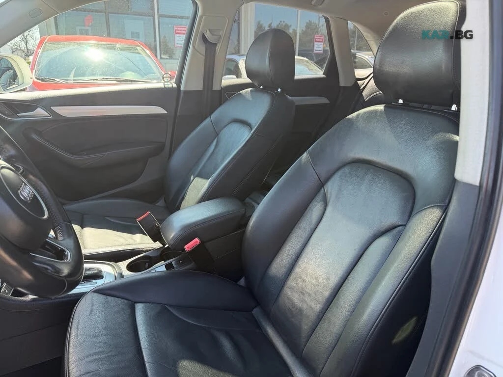 Audi Q3  PROGRESIV * KEYLESS * АвтоКредит * (ЦЕНА ДО БГ), снимка 8 - Автомобили и джипове - 54897089