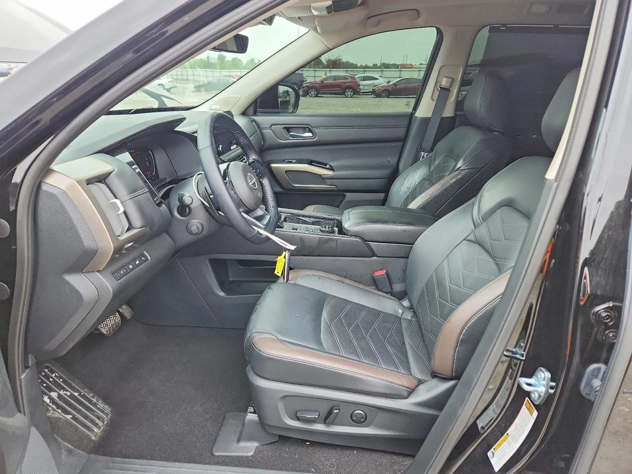 Nissan Pathfinder, снимка 7 - Автомобили и джипове - 54920360