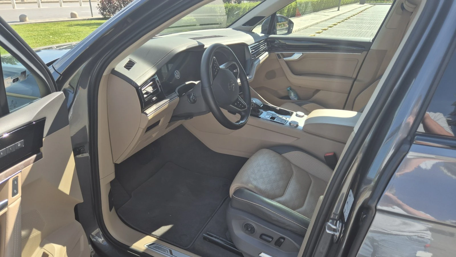 VW Touareg V6 TFSI BMT 4MOTION AUT8, снимка 8 - Автомобили и джипове - 55189171
