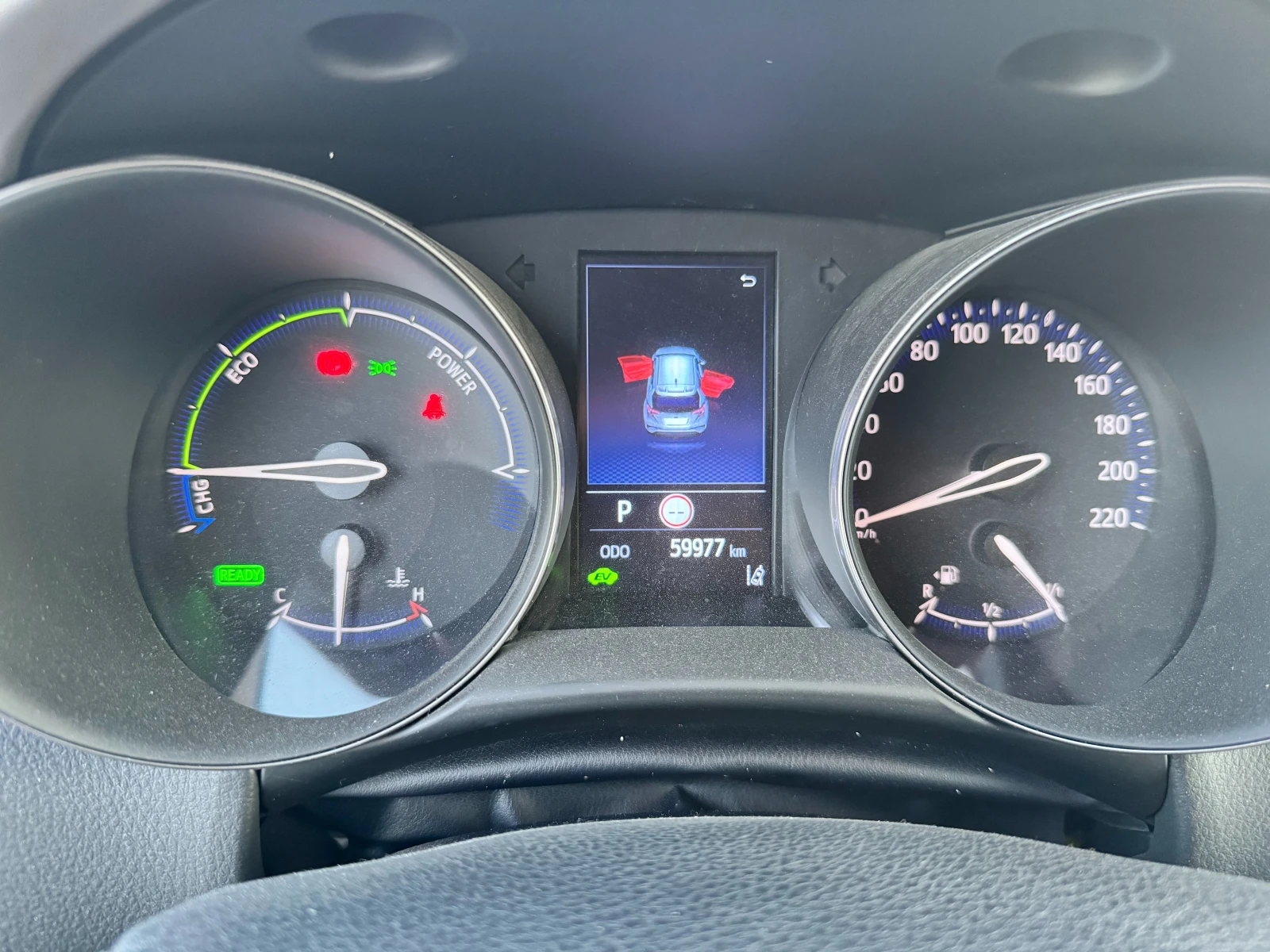 Toyota C-HR, снимка 12 - Автомобили и джипове - 55533475