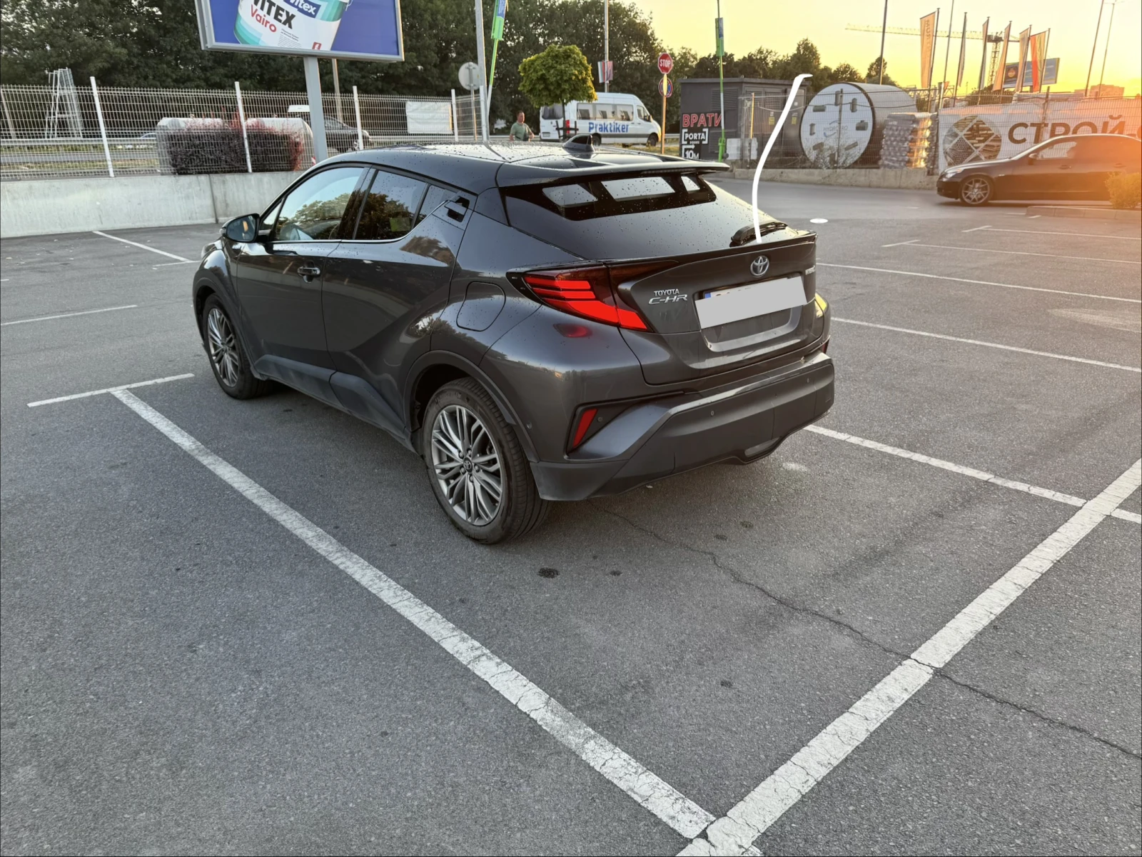 Toyota C-HR, снимка 3 - Автомобили и джипове - 55533475
