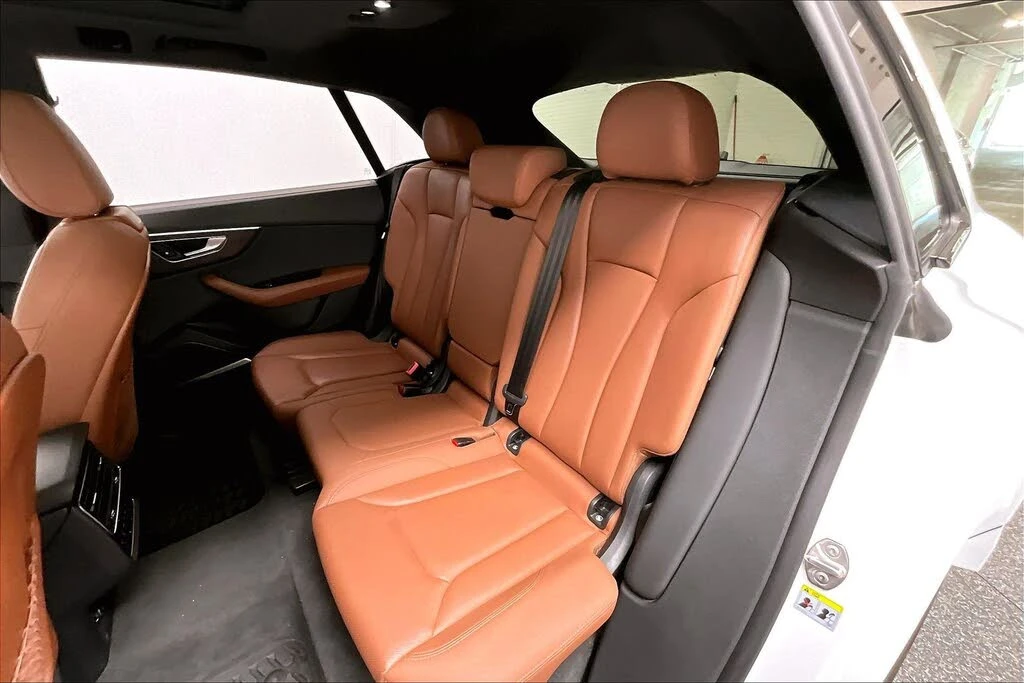Audi Q8 55TFSI* MATRIX* S* LINE* ОБДУХВАНЕ* BANG* OLUFSEN*, снимка 17 - Автомобили и джипове - 56169080