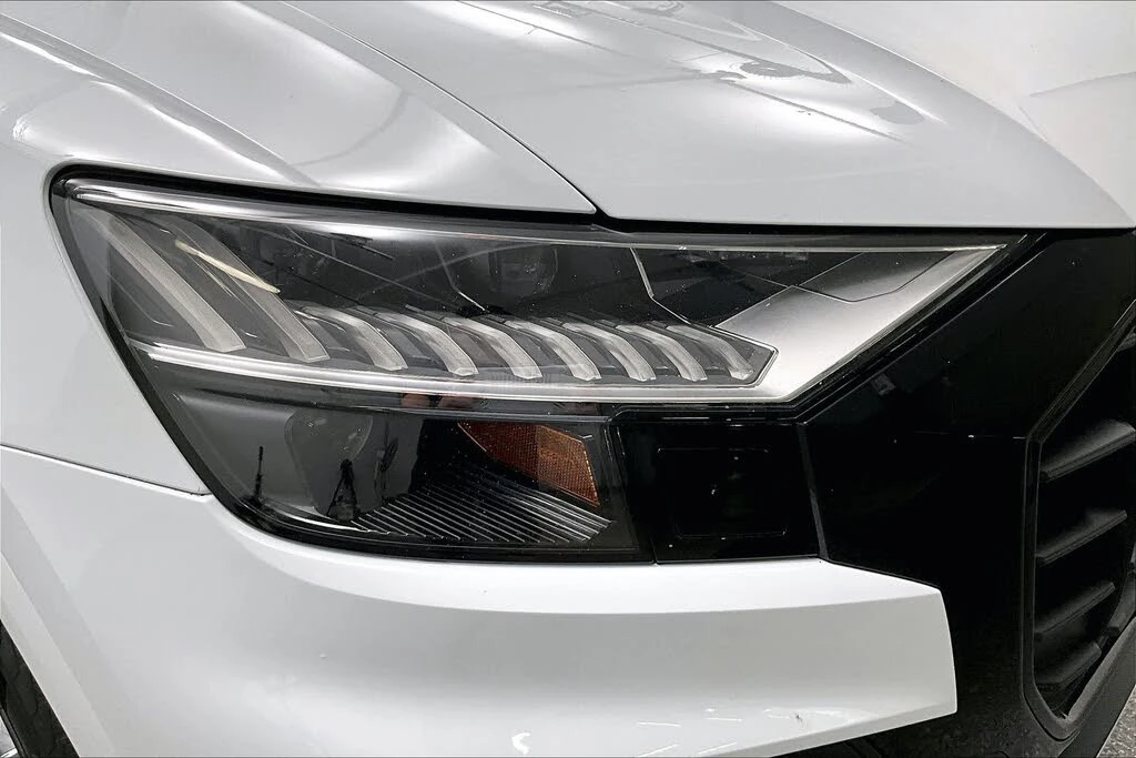 Audi Q8 55TFSI* MATRIX* S* LINE* ОБДУХВАНЕ* BANG* OLUFSEN*, снимка 9 - Автомобили и джипове - 56169080