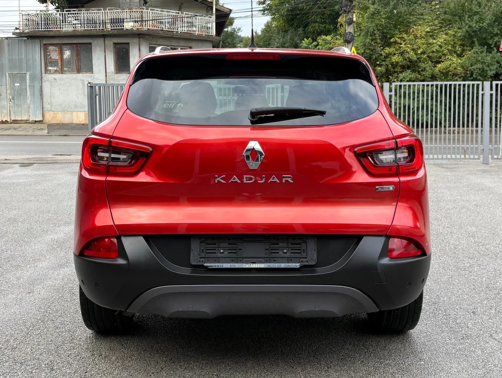 Renault Kadjar 1.5DCI, KEYLESS, CAMERA, САМОПАРКИРАНЕ, снимка 5 - Автомобили и джипове - 56256270