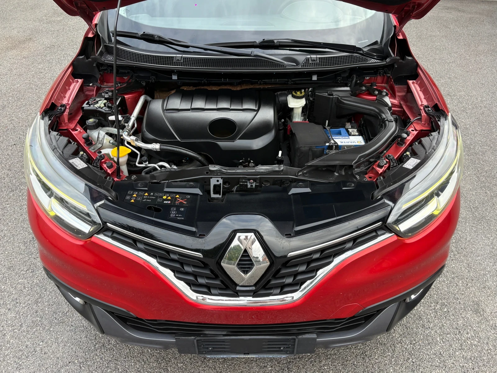 Renault Kadjar 1.5DCI, KEYLESS, CAMERA, САМОПАРКИРАНЕ, снимка 17 - Автомобили и джипове - 56256270