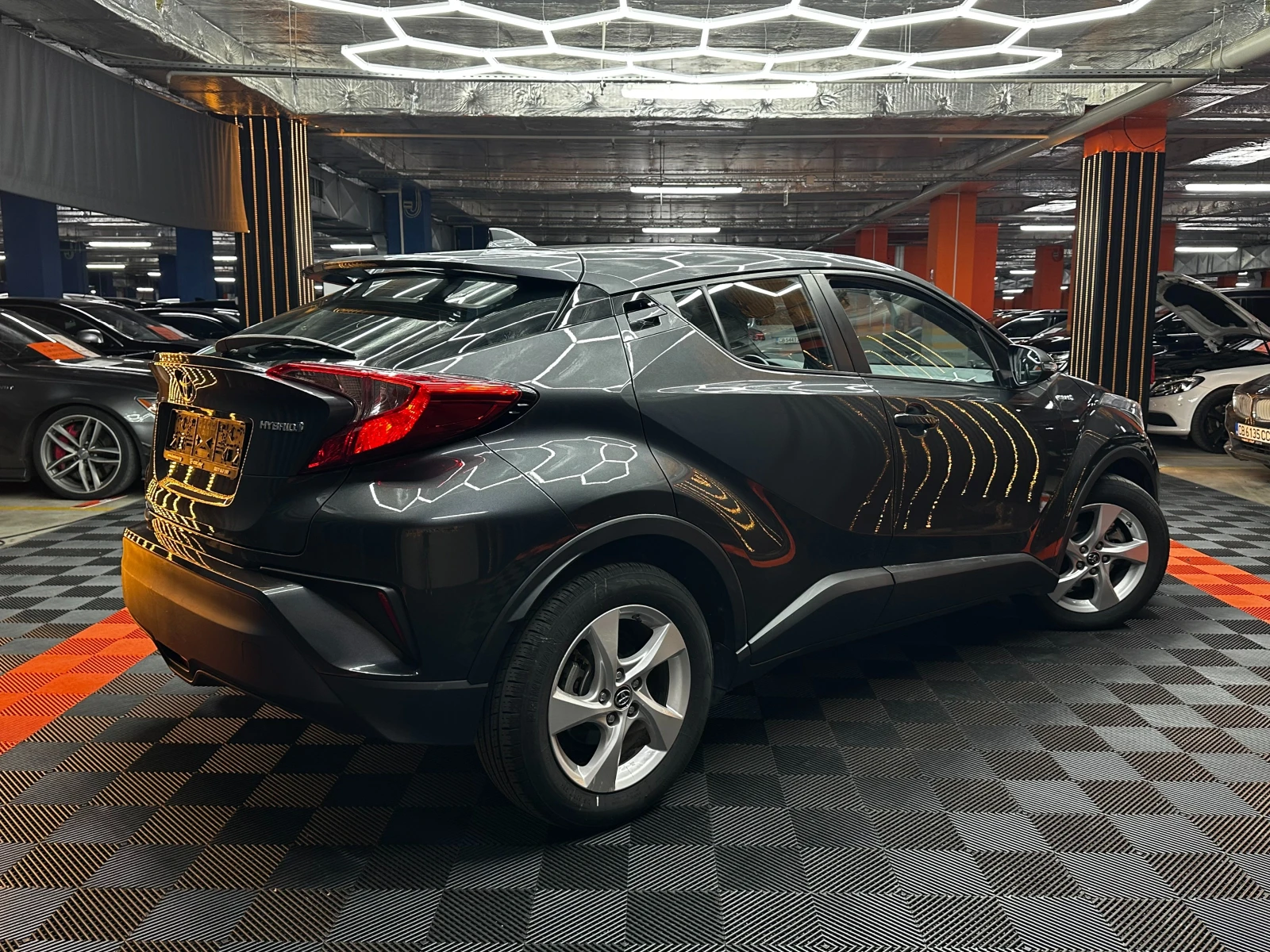 Toyota C-HR 1.8 hybrid/64000��!/�������� 6 ���! | Mobile.bg � ����������� 5