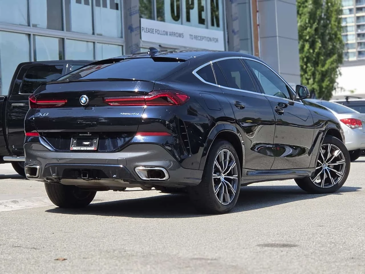 BMW X6 * 40i xDrive40i Navigation, 360 Cameras, Sunroof * | Mobile.bg � ����������� 5