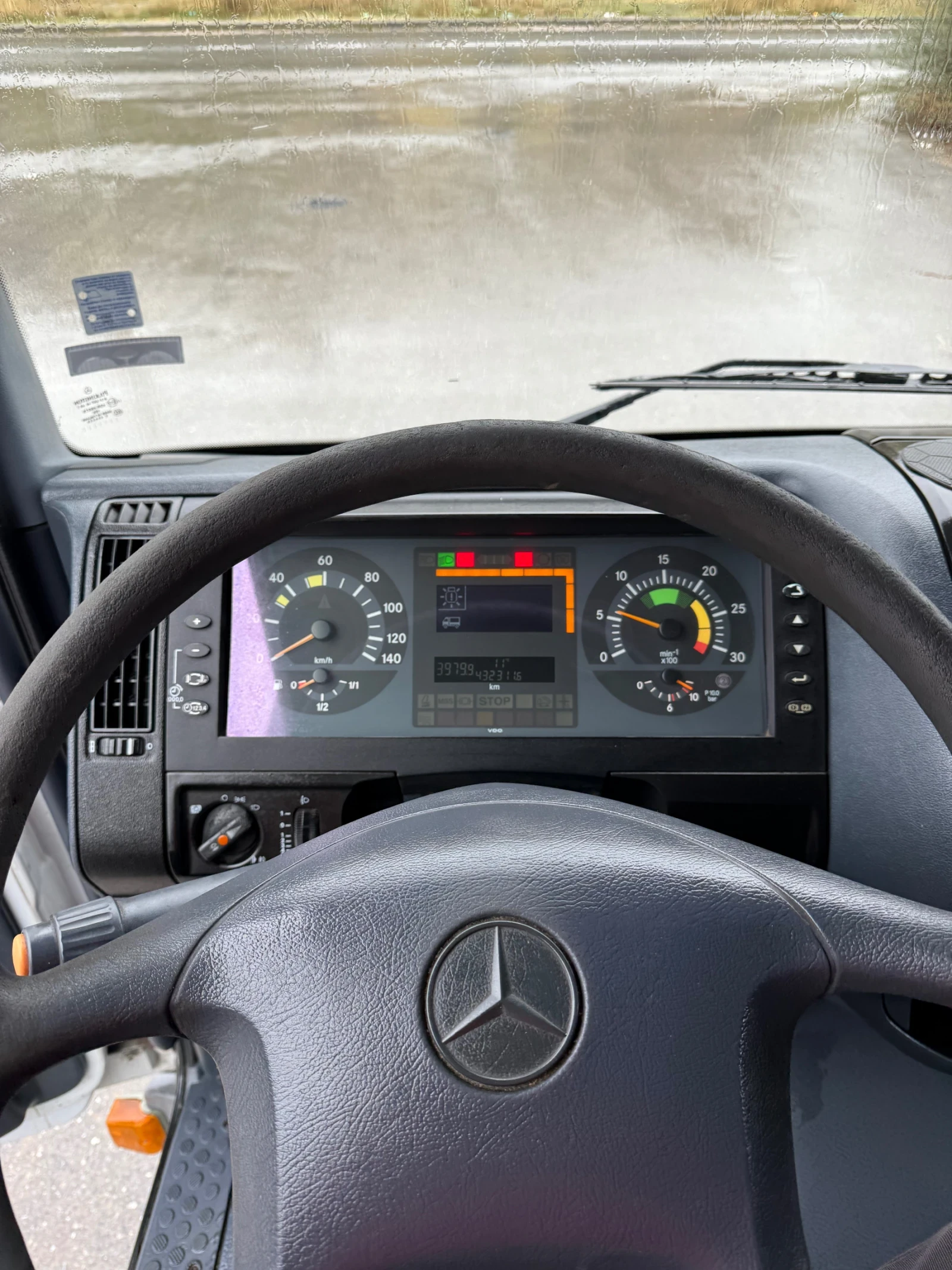 Mercedes-Benz Atego 818/Фургон с Борд Palfinger - изображение 7