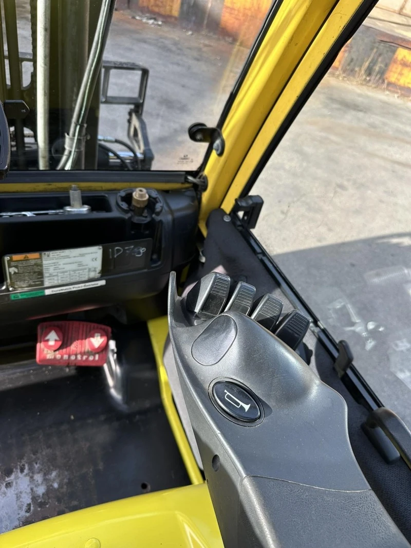 Мотокар Hyster Газ, снимка 16 - Индустриална техника - 47438933