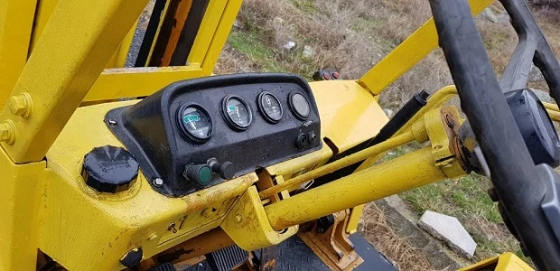 Мотокар Komatsu  FD 25-7, снимка 12 - Индустриална техника - 49111570