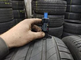 Гуми Летни 235/55R17, снимка 4