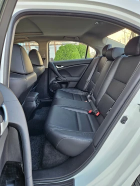 Honda Accord 2.4i-VTEC Facelift Navi * TUV 11.2026, снимка 13