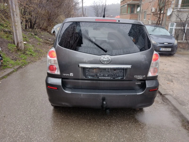 Toyota Corolla verso D4D136 face 2009, снимка 3 - Автомобили и джипове - 49237775