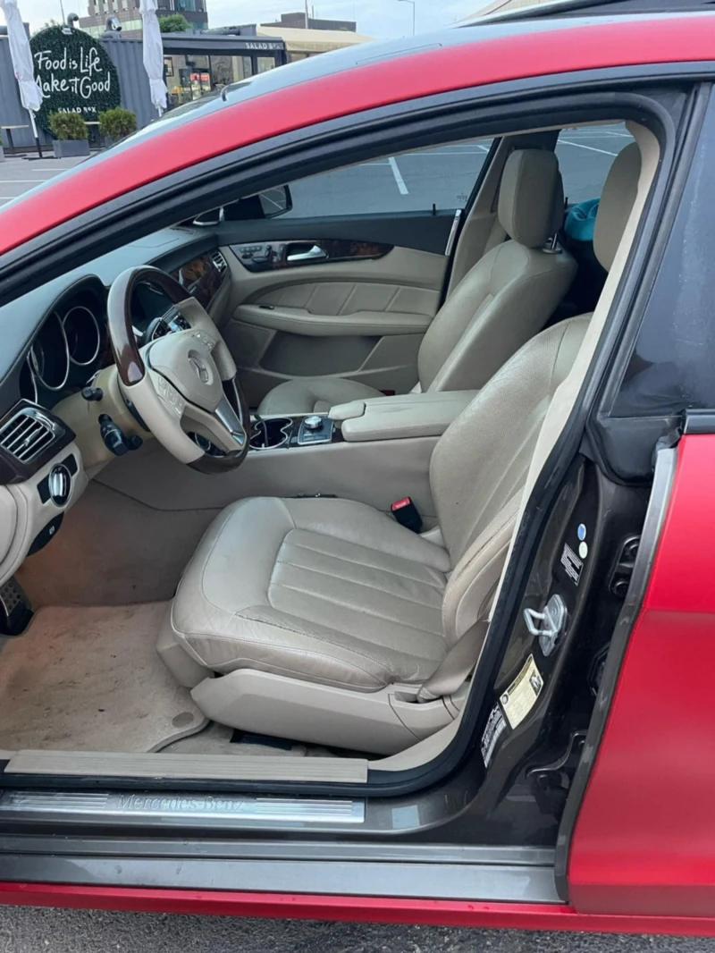 Mercedes-Benz CLS 550 Mercedes CLS550 4.7 Bi-turbo, снимка 12 - Автомобили и джипове - 52288936