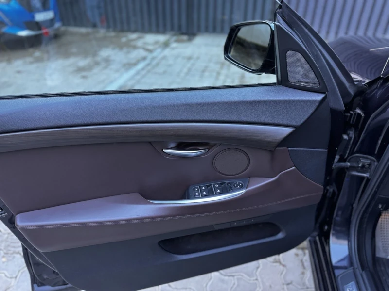 BMW 5 Gran Turismo 530D xDrive, снимка 10 - Автомобили и джипове - 52971618