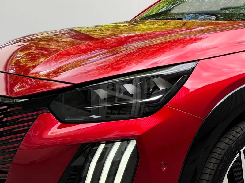 Peugeot 208 GT/156HP/CARPLAY/CAM/L.ASS/LED/DAB/BSA/AMBI/952f, снимка 2 - Автомобили и джипове - 52693915