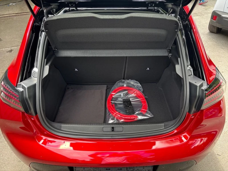 Peugeot 208 GT/156HP/CARPLAY/CAM/L.ASS/LED/DAB/BSA/AMBI/952f, снимка 6 - Автомобили и джипове - 52693915