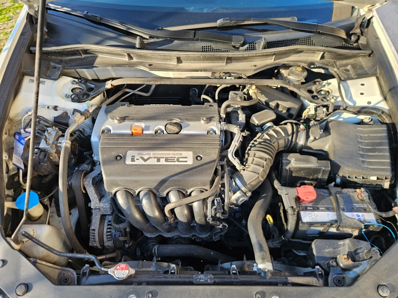 Honda Accord 2.4i-VTEC Facelift Navi * TUV 11.2026, снимка 10 - Автомобили и джипове - 52802796