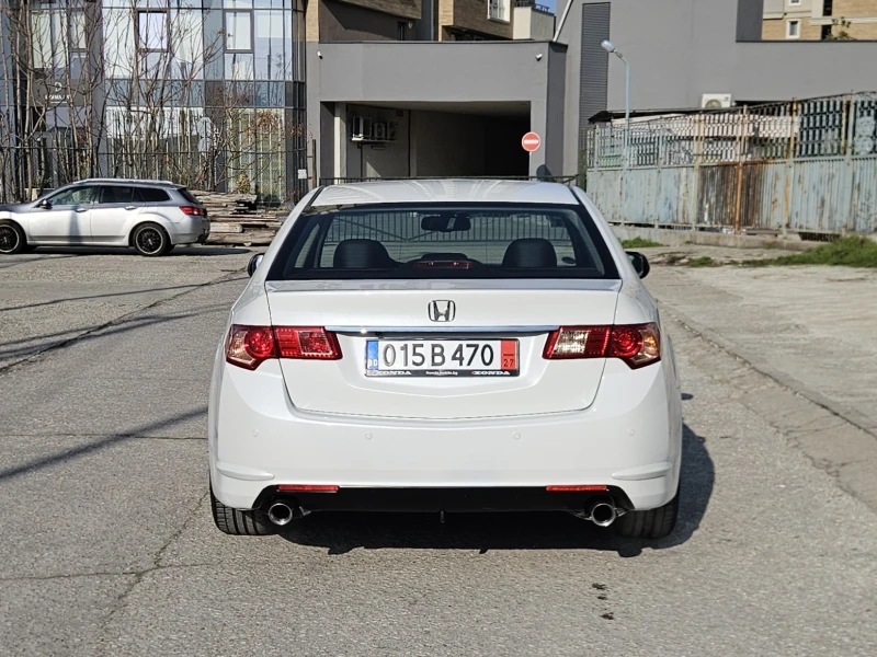 Honda Accord 2.4i-VTEC Facelift Navi * TUV 11.2026, снимка 6 - Автомобили и джипове - 52802796